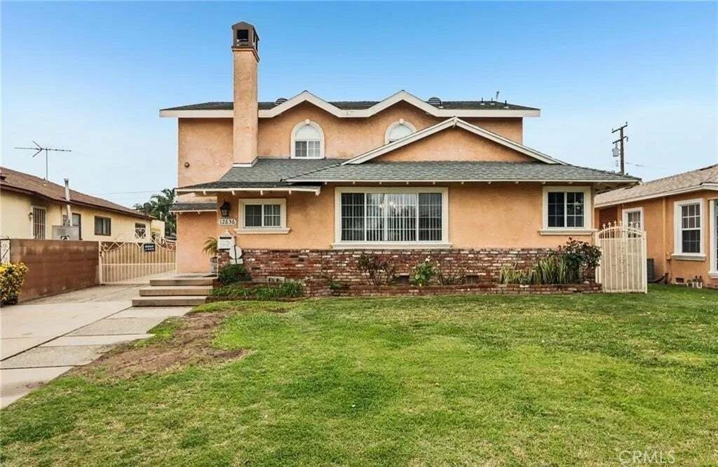Condo in Downey, California, United States 1 - 18700898