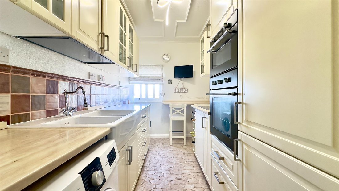 Apartment in Gibraltar, Gibraltar 3 - 18701519