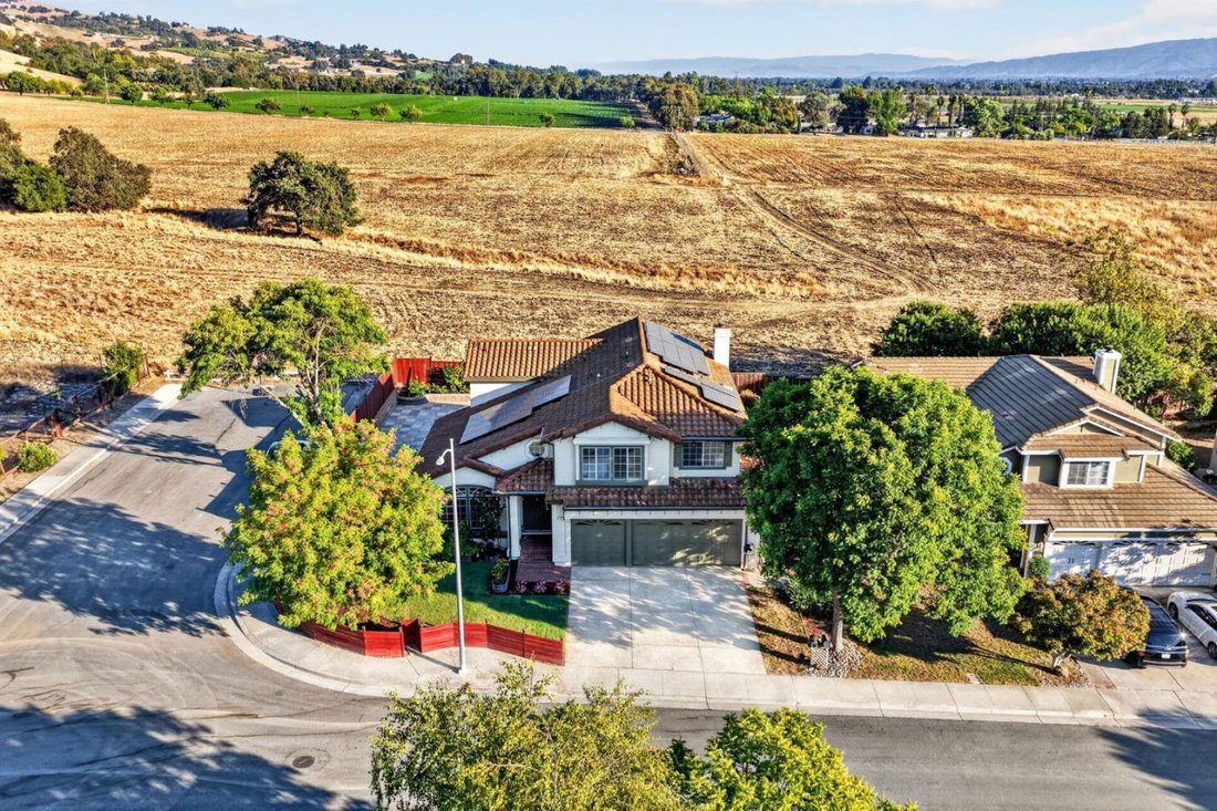 Casa a Morgan Hill, California, Stati Uniti 4 - 18701051