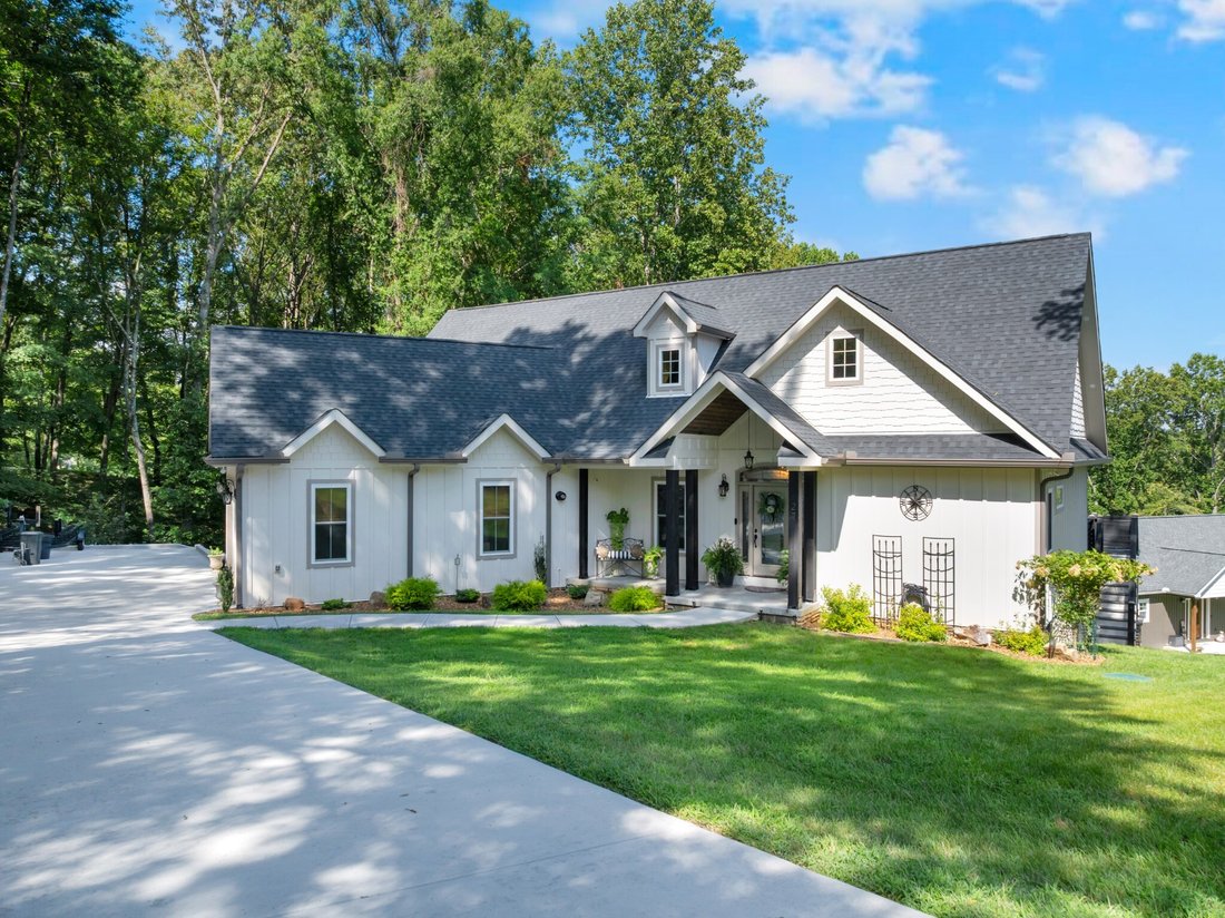 House in Estill Springs, Tennessee, United States 1 - 18701217