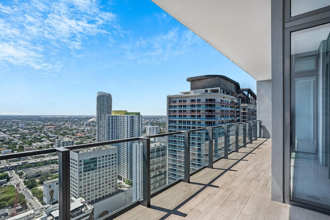 Condominio en Miami, Florida, Estados Unidos 4 - 18701434