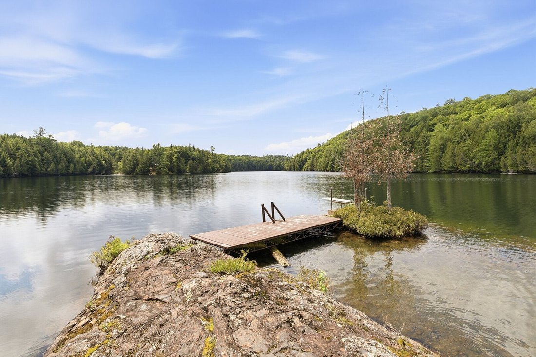 Land in Mulgrave-et-Derry, Quebec, Canada 4 - 18701509