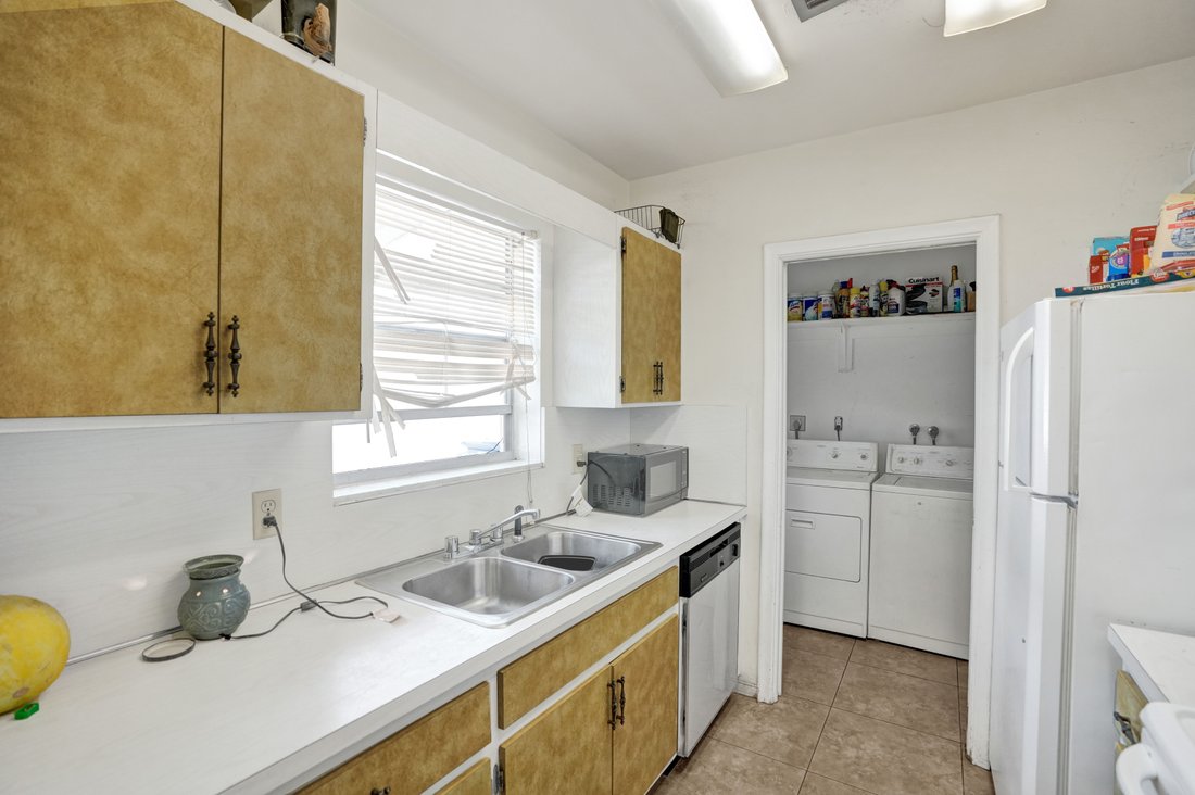 Townhouse in Hollywood, Florida, United States 5 - 18701437