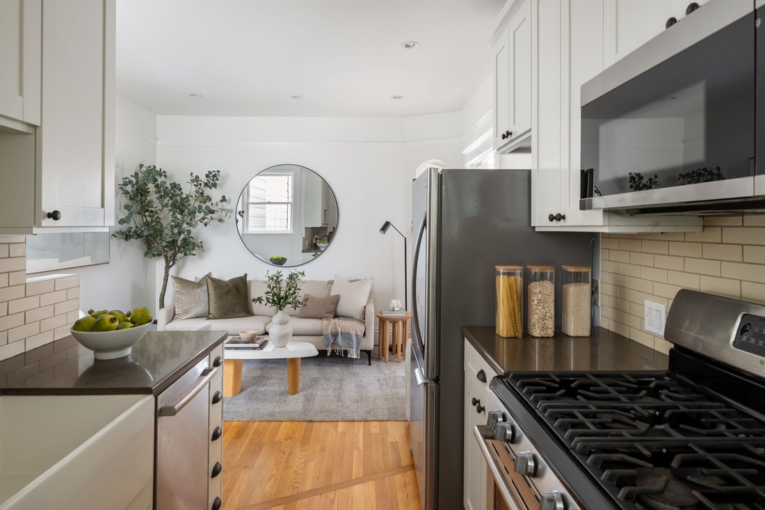 Condo in San Francisco, California, United States 5 - 18701476