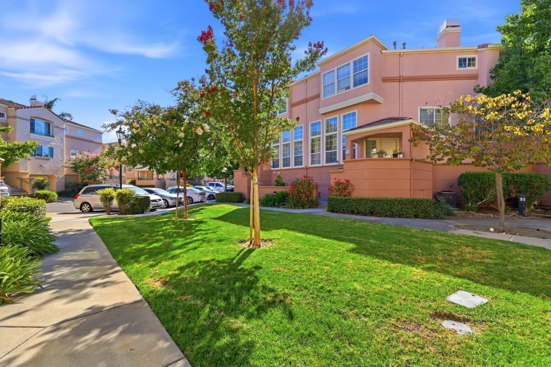 Townhouse in Milpitas, California, United States 5 - 18701012
