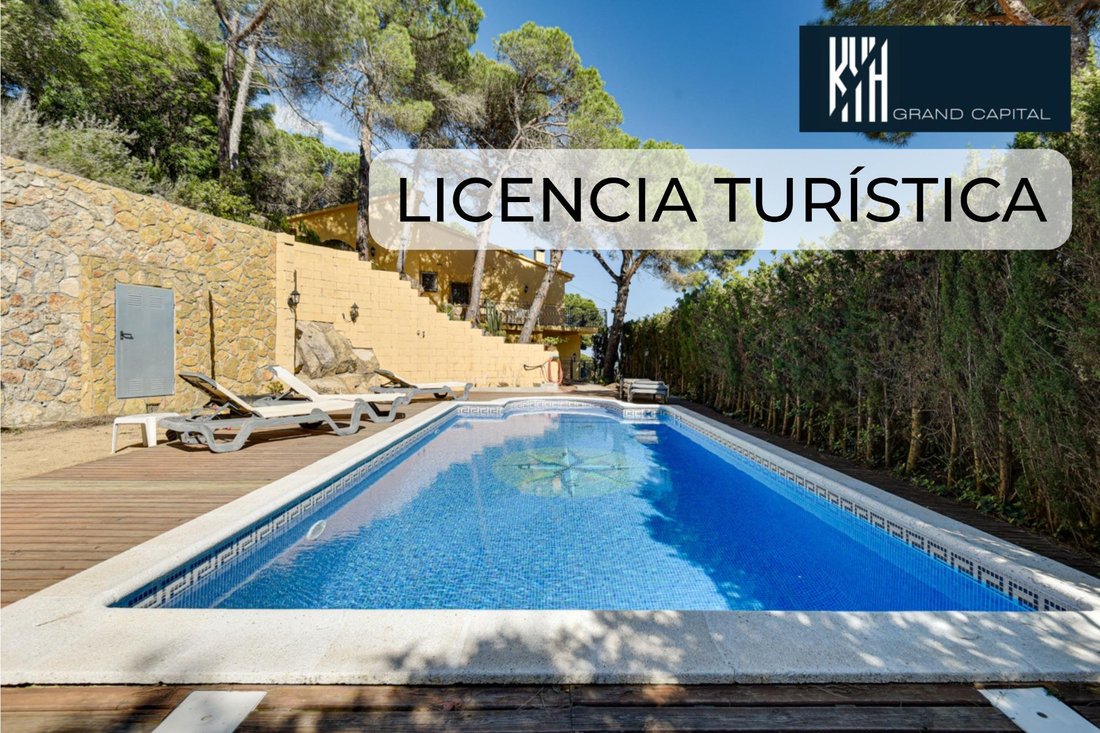 Villa in Lloret de Mar, Catalonia, Spain 1 - 17567245