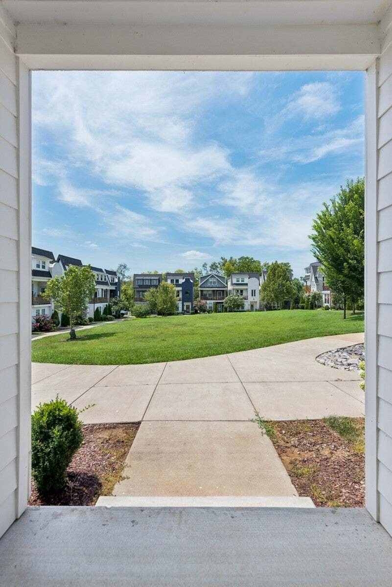 Co Op in Nashville, Tennessee, United States 3 - 18701222