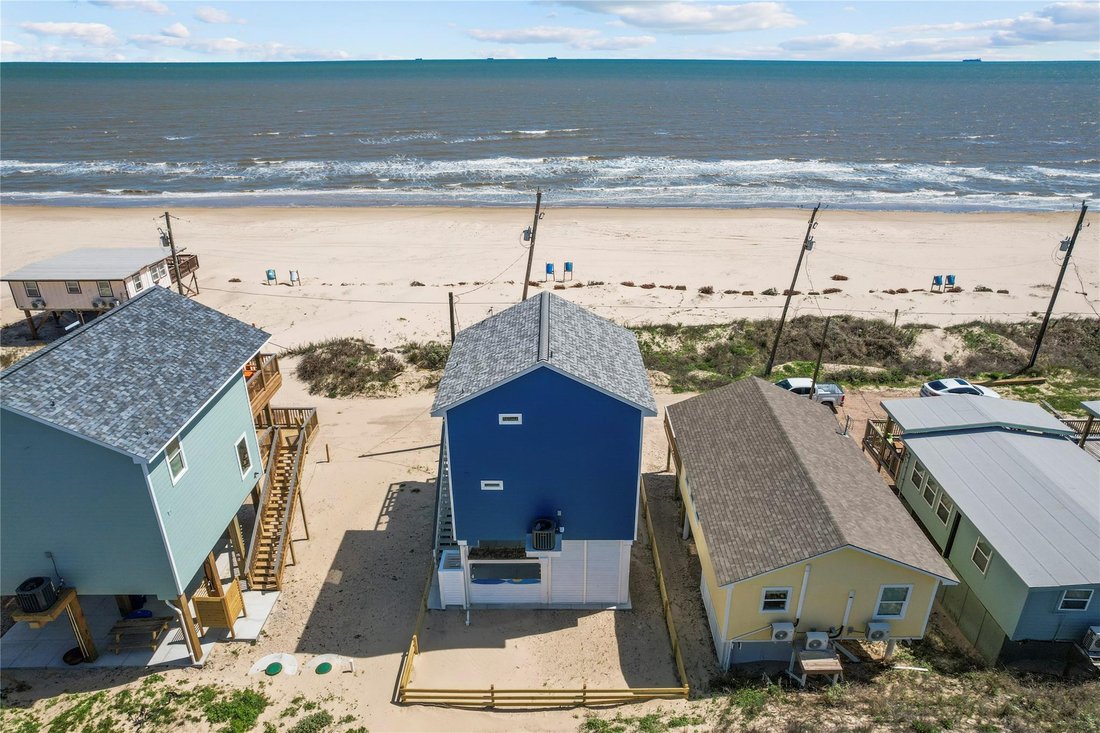 House in Freeport, Texas, United States 3 - 18701141