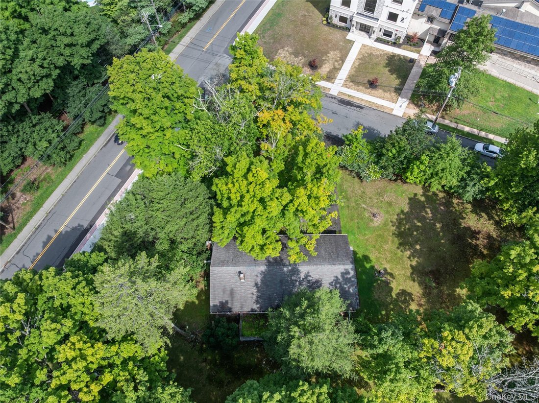 House in Airmont, New York, United States 4 - 18701249