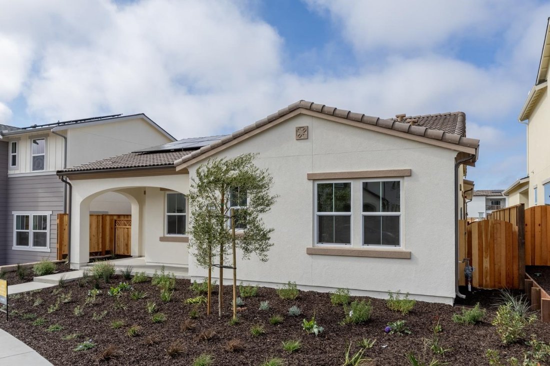 House in Marina, California, United States 1 - 18701032
