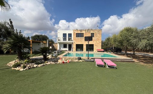 Country House in Naxxar, Malta 1