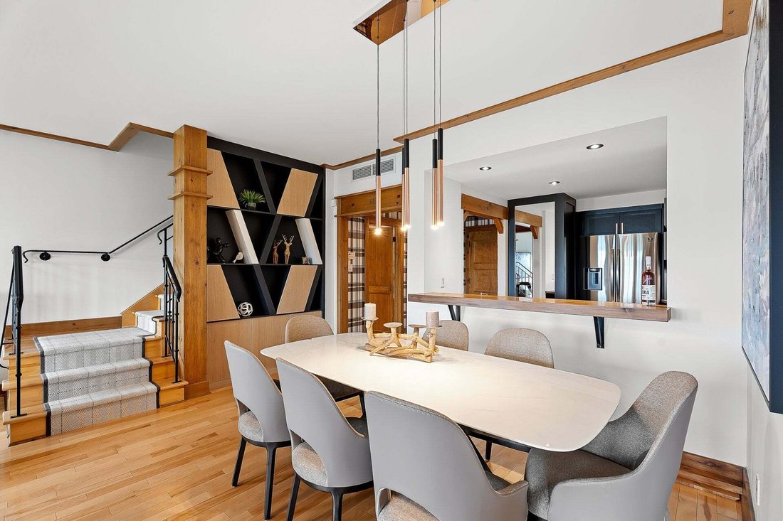 Condominio a Mont-Tremblant, Québec, Canada 2 - 18701737