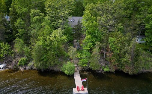 House in Prince Edward, Ontario, Canada 1