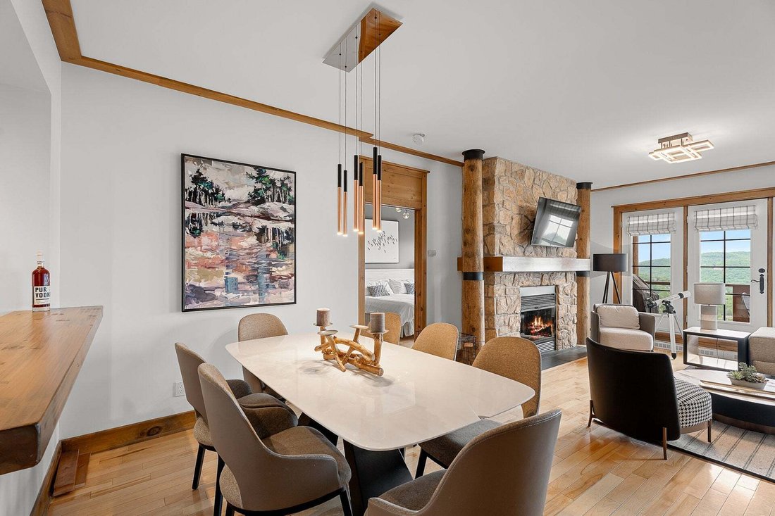 Condominio a Mont-Tremblant, Québec, Canada 4 - 18701737