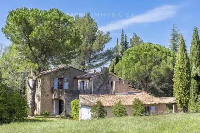 Estate in Bonnieux, Provence-Alpes-Côte d'Azur, France 3 - 16832922