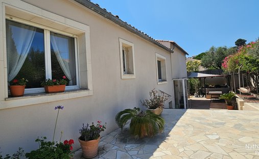 Villa in Centre Ouest, Ollioules, France 1