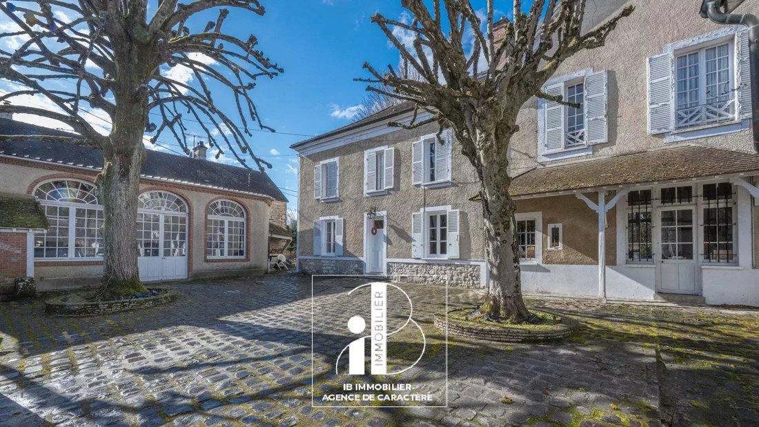 House in Arrondissement of Fontainebleau, Ile-de-France, France 1 - 16327364