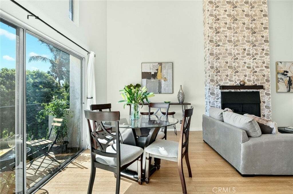Condo in Los Angeles, California, United States 5 - 18701709