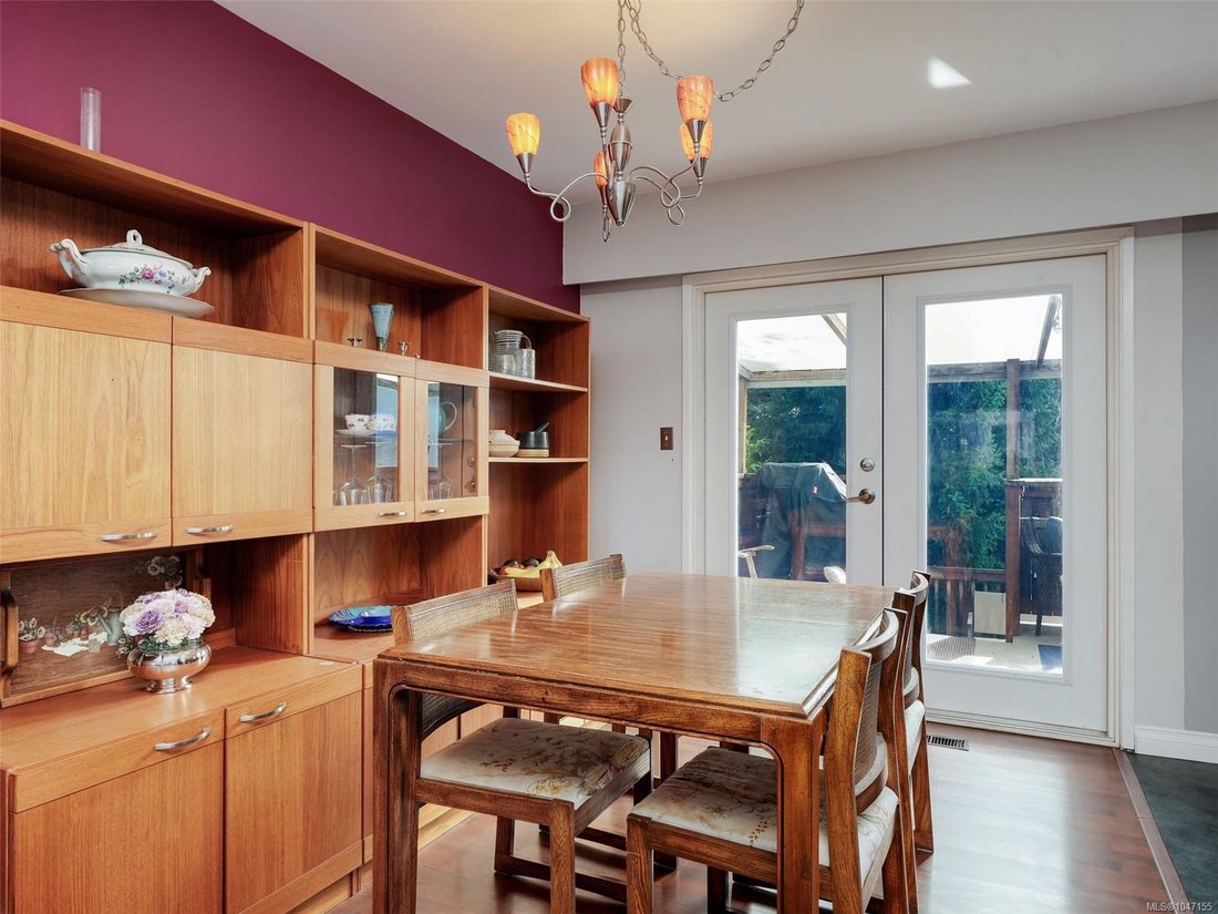 House in Saanich, British Columbia, Canada 4 - 18701711