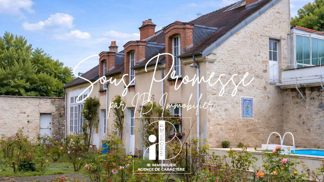 House in Fontainebleau, Ile-de-France, France 1 - 16953922