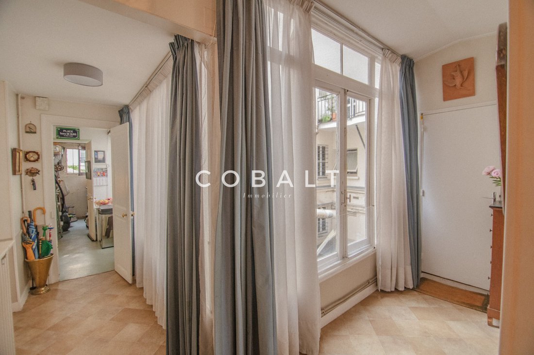 Apartment in Invalides, Paris 7e Arrondissement, Paris 3 - 18701713