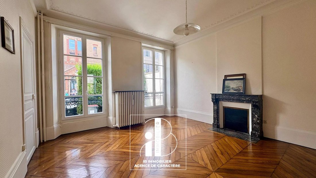 House in Fontainebleau, Ile-de-France, France 4 - 17646462