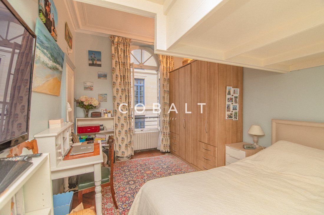 Apartment in Invalides, Paris 7e Arrondissement, Paris 4 - 18701713