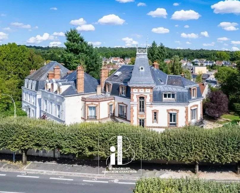 Villa in Fontainebleau, Ile-de-France, France 1 - 16368876
