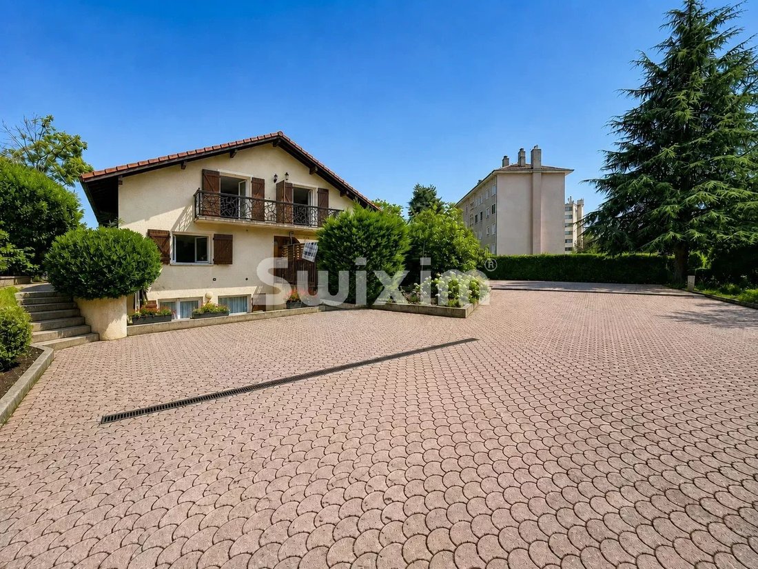 House in Ouest, Saint-Genis-Pouilly, France 1 - 18649954