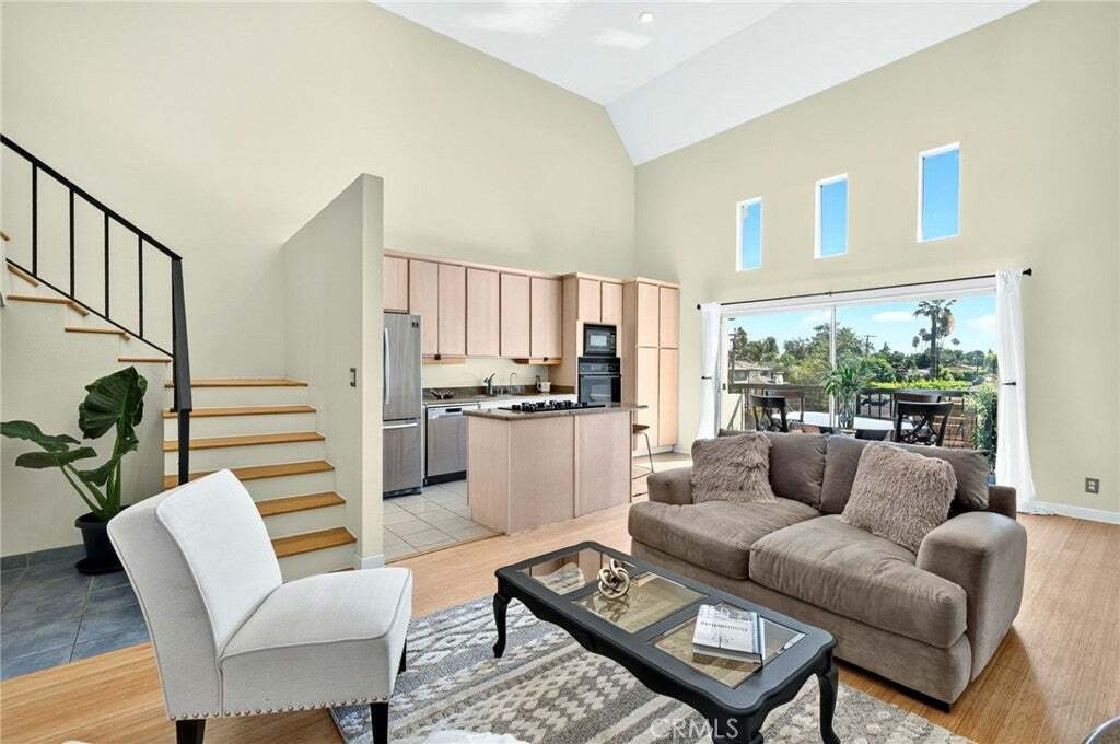 Condo in Los Angeles, California, United States 4 - 18701709