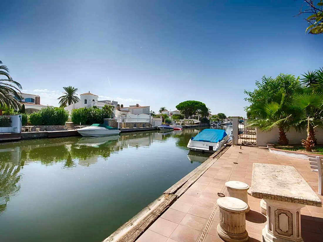 House in Empuriabrava, Catalonia, Spain 4 - 18701581