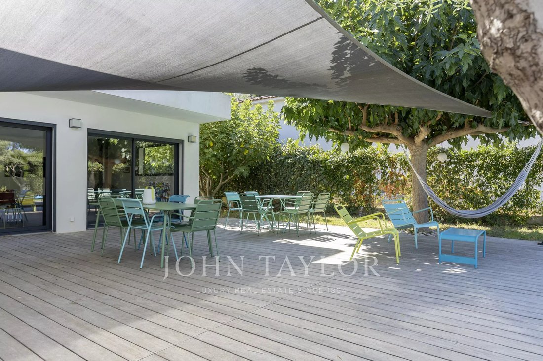 Villa in Beaucours-La Gorguette-La Morvenede, Sanary-sur-Mer, France 4 - 18701739