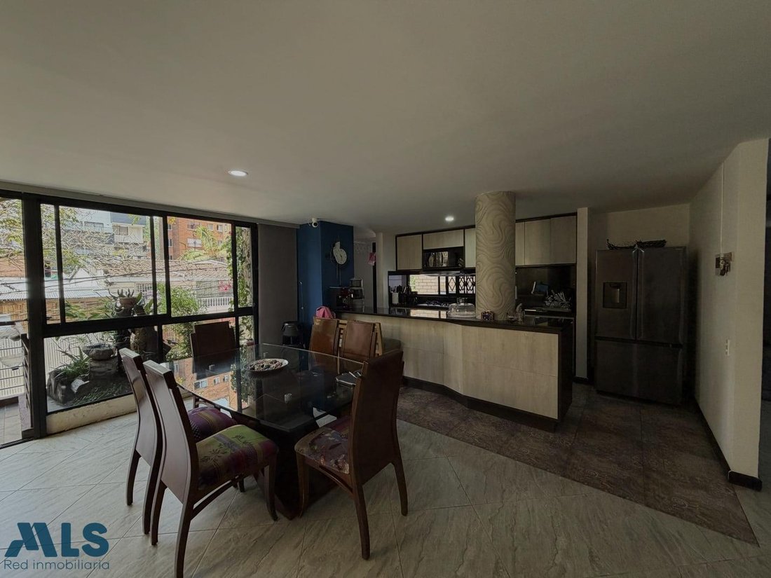 Apartment in Medellín, Antioquia, Colombia 3 - 18701782