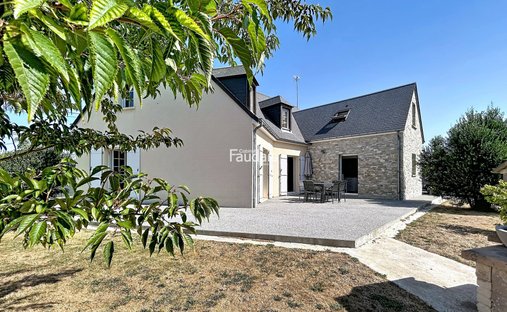 House in Gouville-sur-Mer, Normandy, France 1
