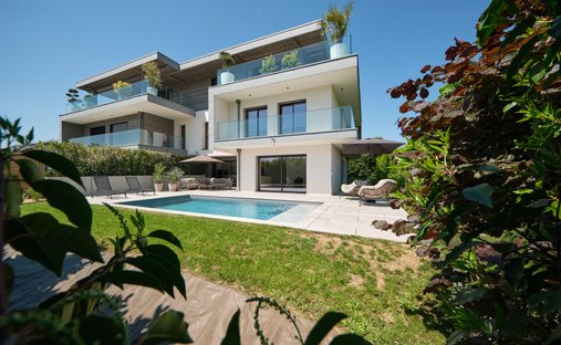 House in Galbert, Annecy, France 1