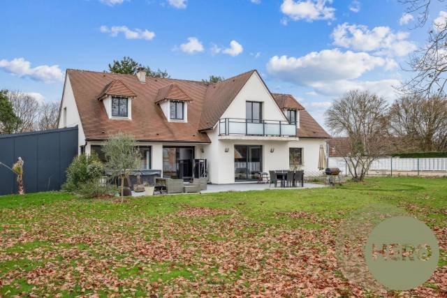 House in Rambouillet, Ile-de-France, France 1 - 16820995