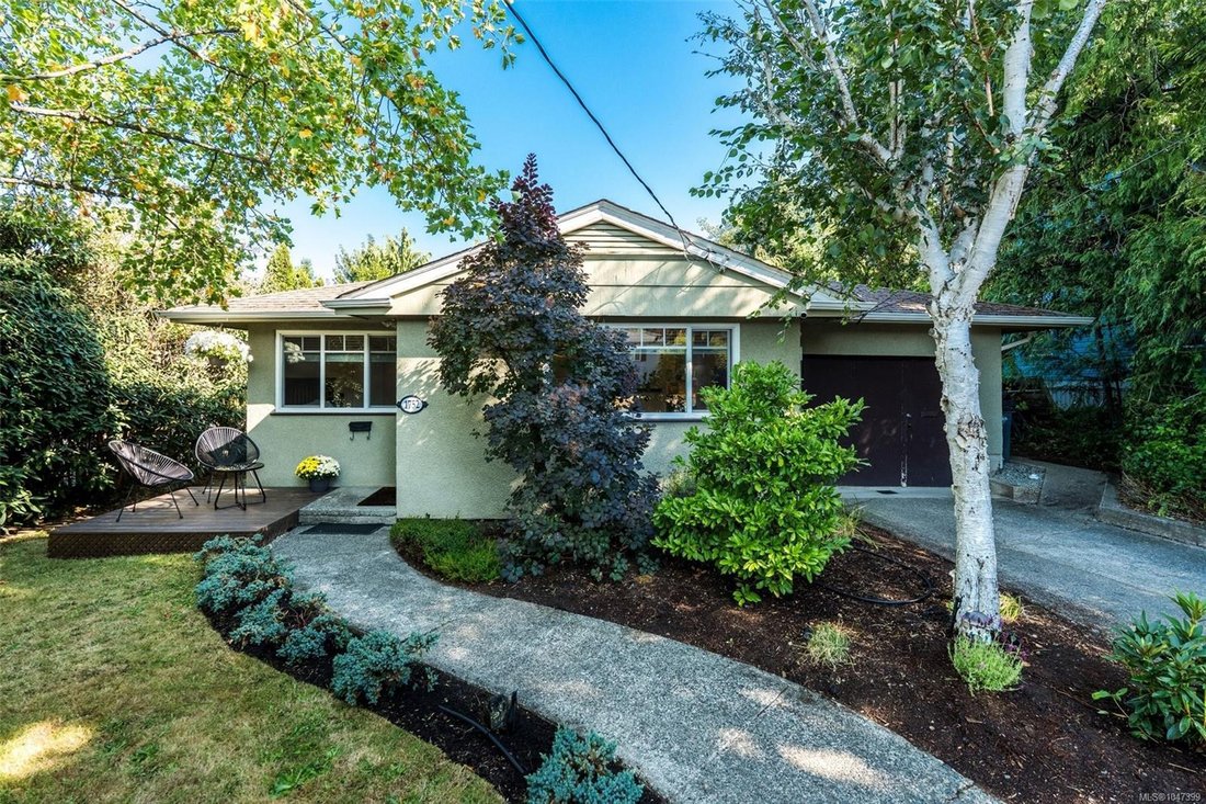 House in Saanich, British Columbia, Canada 1 - 18701726