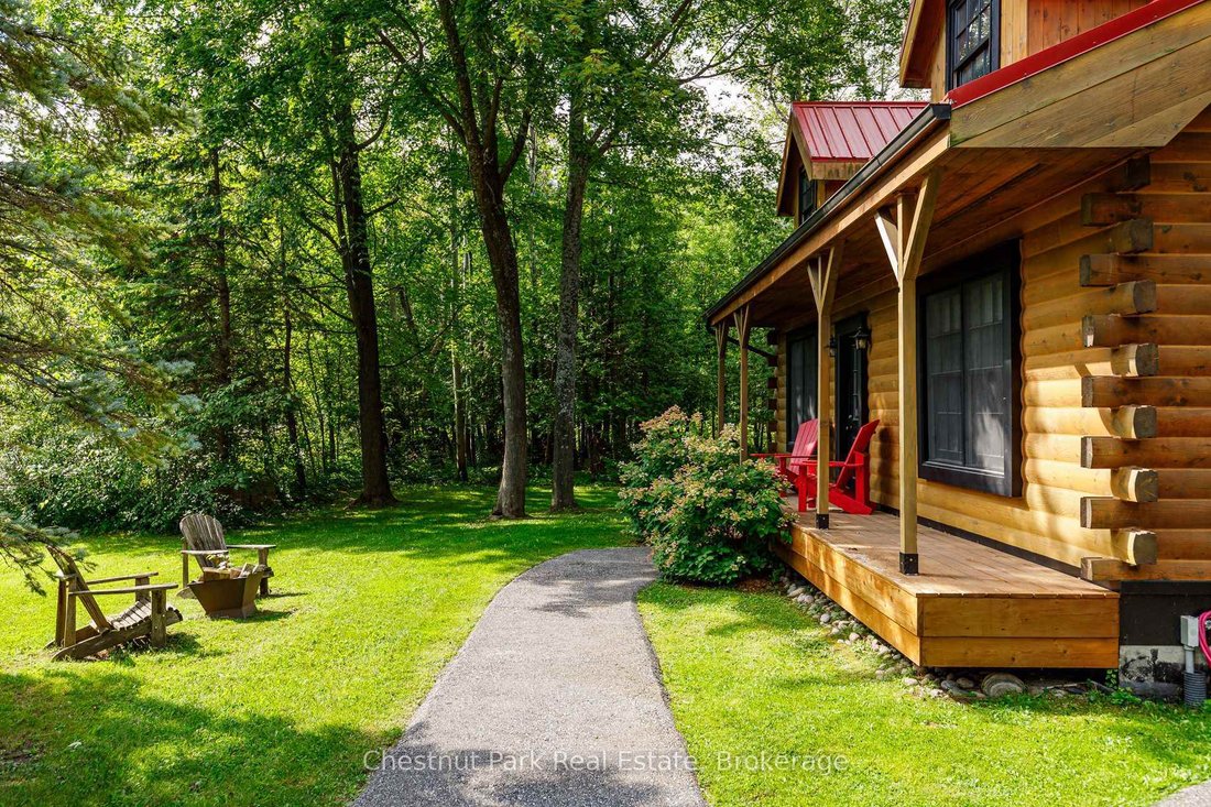 House in Clearview, Ontario, Canada 5 - 18702006