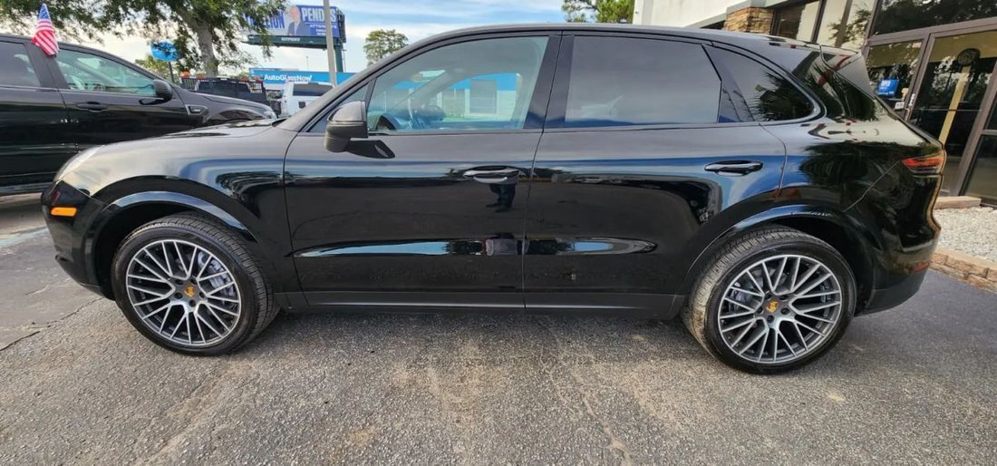 Suv in Orlando, FL, United States 3 - 18702043