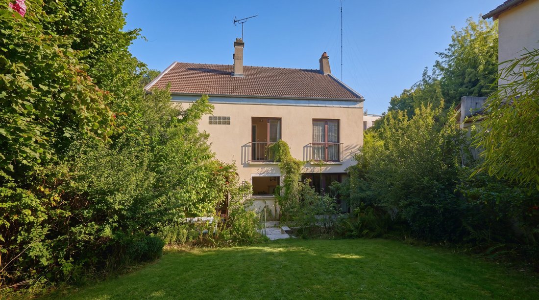House in Wallon, Le Plessis-Robinson, France 3 - 18701890