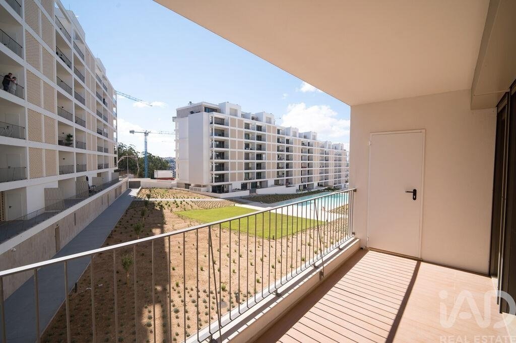 Apartment in Santo António dos Cavaleiros, Lisbon, Portugal 2 - 18702015