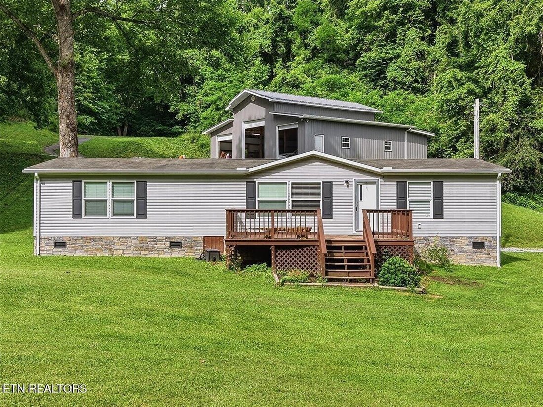 Eidson, Tennessee, United States 1 - 18702183