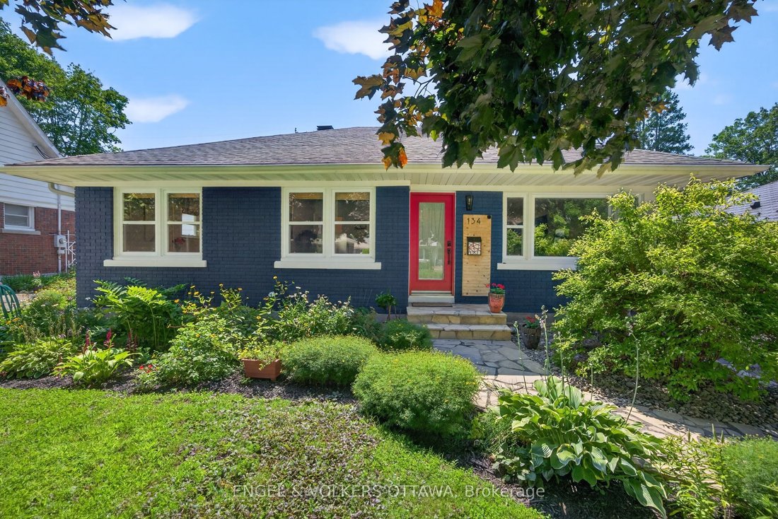 House in Ottawa, Ontario, Canada 1 - 18701729