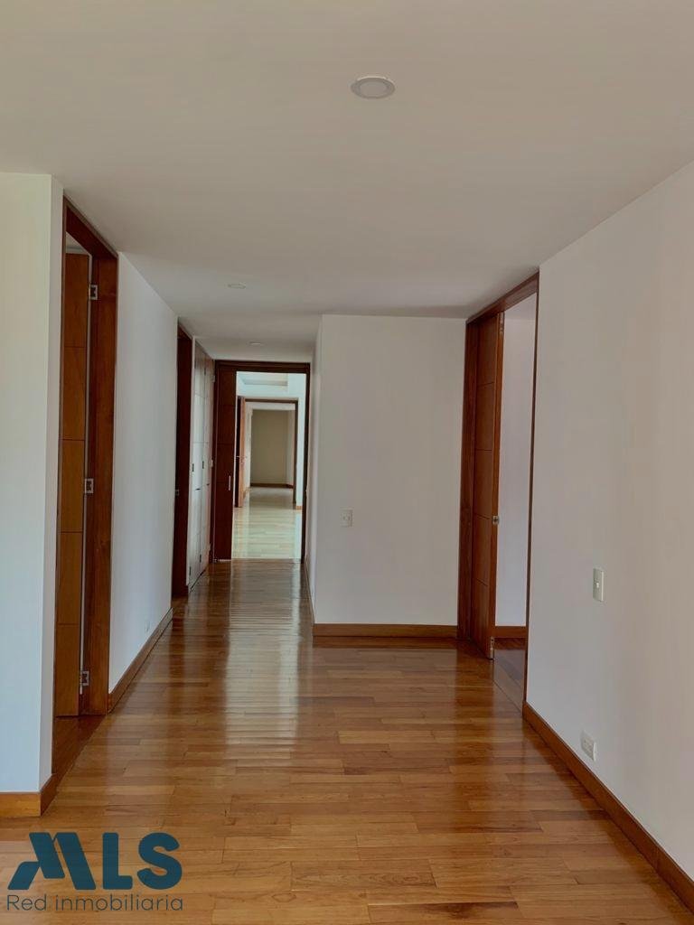 Apartment in Medellín, Antioquia, Colombia 5 - 18701819