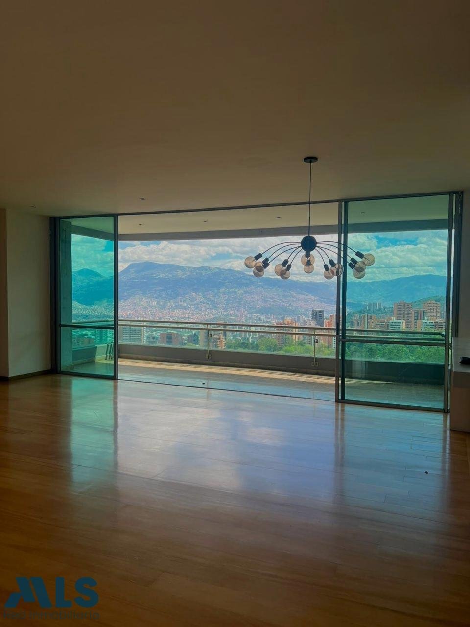 Apartment in Medellín, Antioquia, Colombia 1 - 18701819
