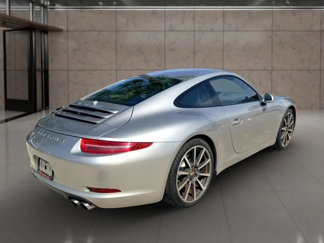 Coupe in West Palm Beach, FL, United States 3 - 18702074
