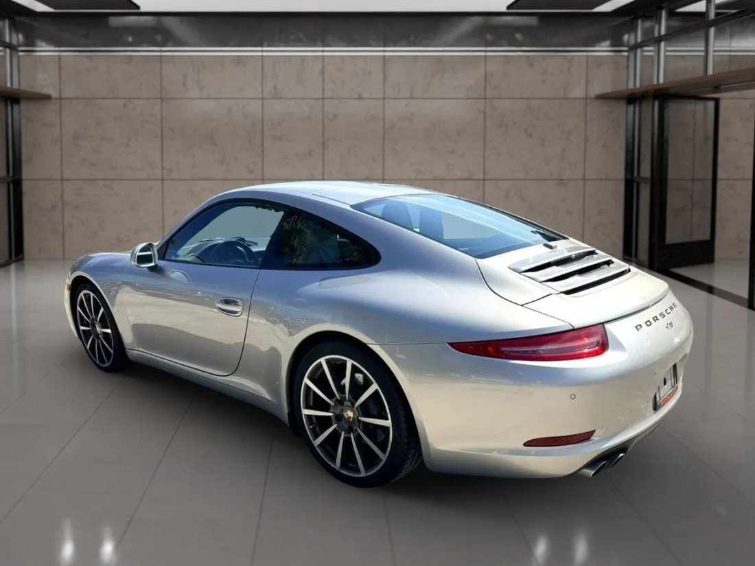 Coupe in West Palm Beach, FL, United States 5 - 18702074