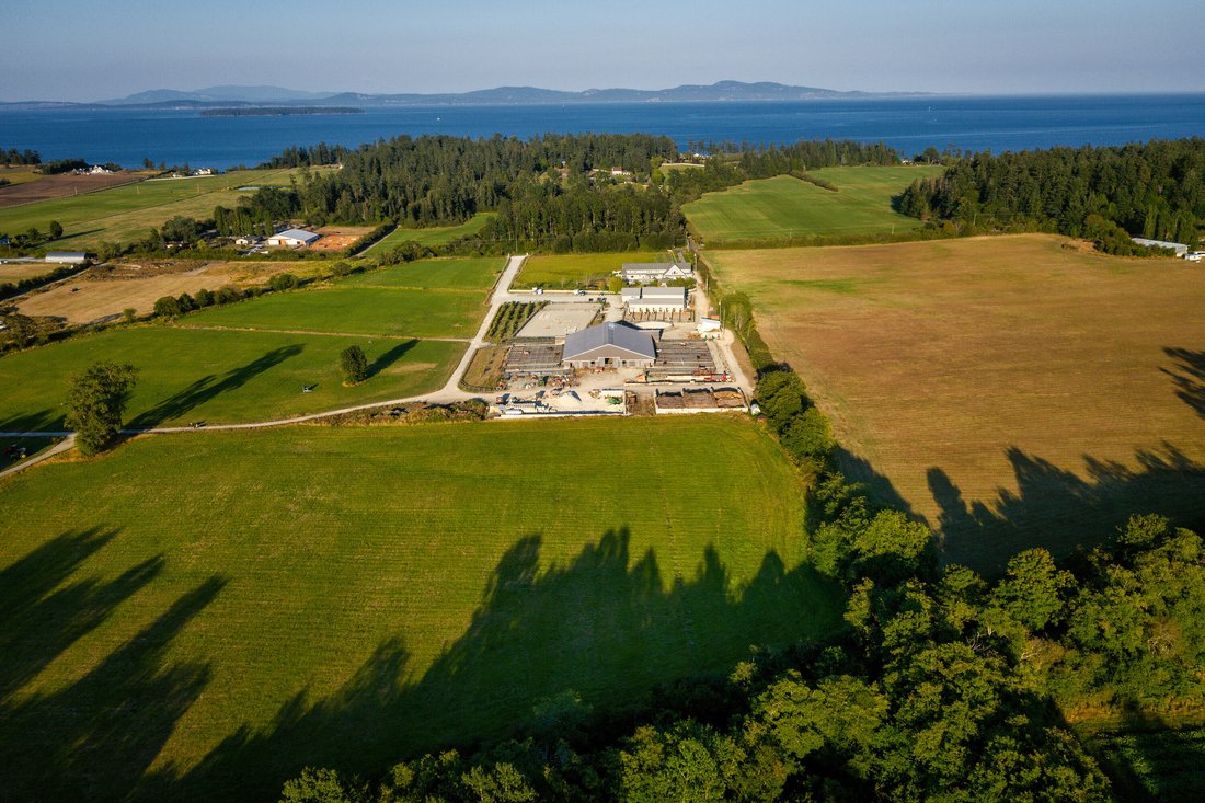Farm Ranch in Victoria, British Columbia, Canada 2 - 11094366
