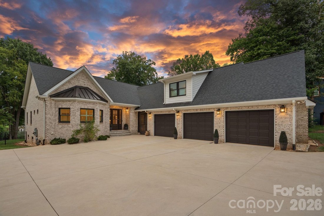 House in Mooresville, North Carolina, United States 1 - 18701966