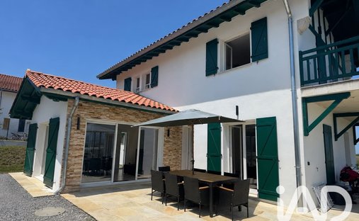 House in Espelette, Nouvelle-Aquitaine, France 1